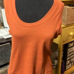 Rust colored tank top ribbed spandex and cotton medium curved neck